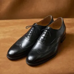 photo of #4 black oxfords