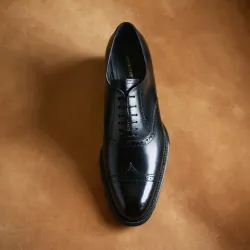 photo of #4 black oxfords