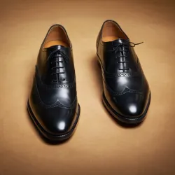 photo of #4 black oxfords